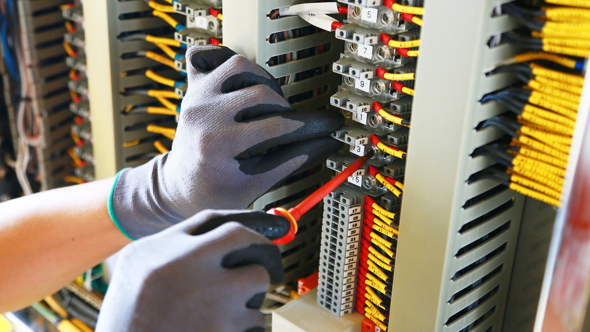 Elektrik Taahhüt Hizmetleri